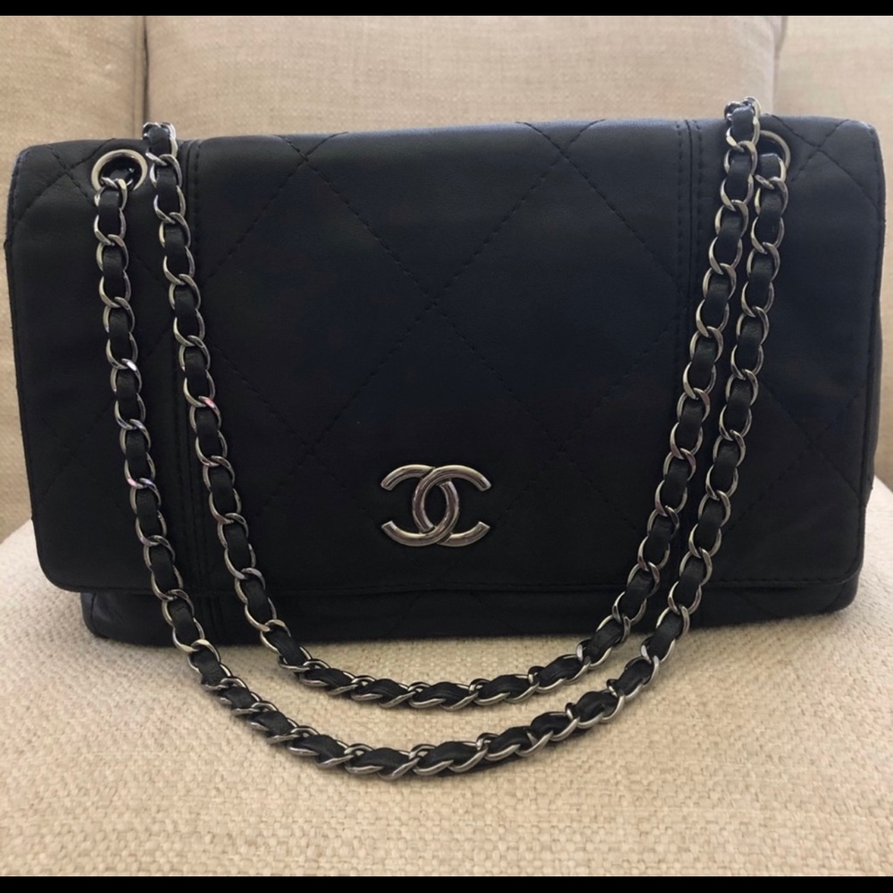 Chanel Maxi Single Flap